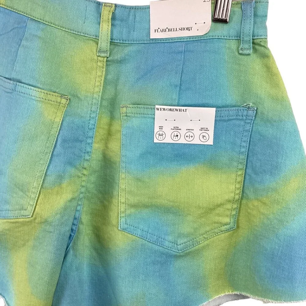 WeWoreWhat NWT Women's Tie-Dye High-Waisted Denim Shorts Size 25 Flare Bell Twil - Picture 7 of 8
